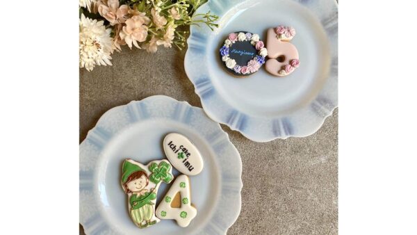 4周年と5周年をお祝い！お店のロゴやお仕事のイメージを形にしたアニバーサリーギフト